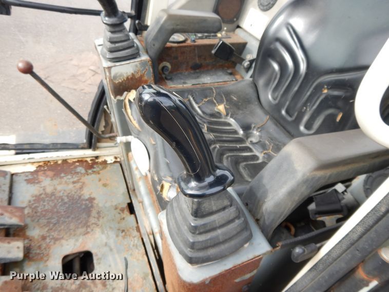 image for item DF5173 2006 Terex HR16  mini excavator