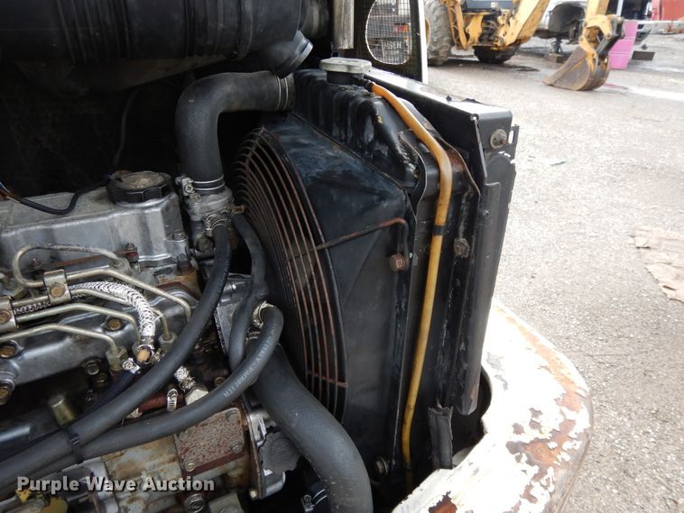 image for item DF5173 2006 Terex HR16  mini excavator