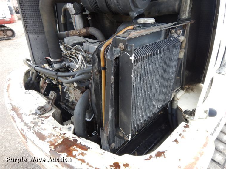 image for item DF5173 2006 Terex HR16  mini excavator