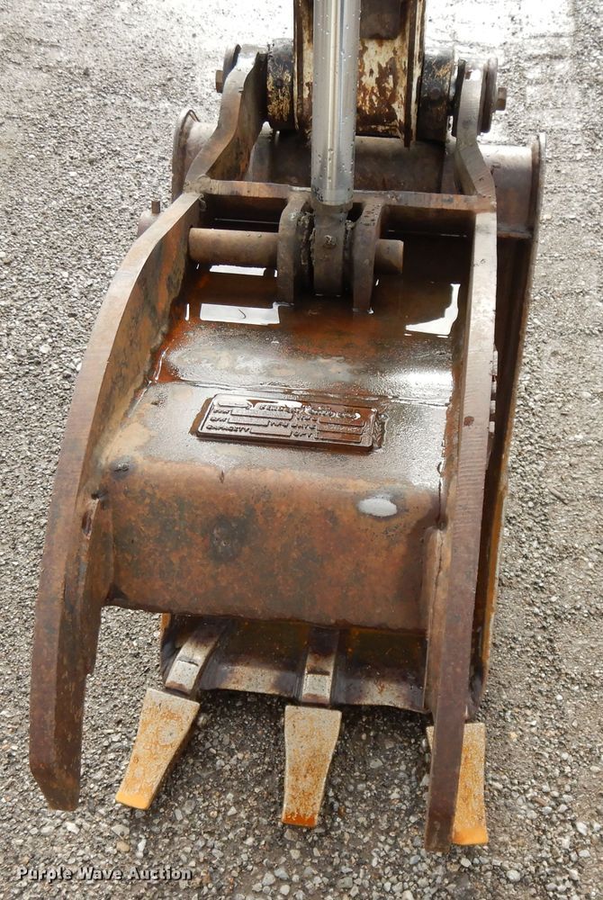 image for item DF5173 2006 Terex HR16  mini excavator