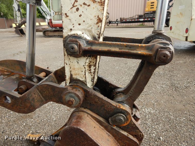 image for item DF5173 2006 Terex HR16  mini excavator