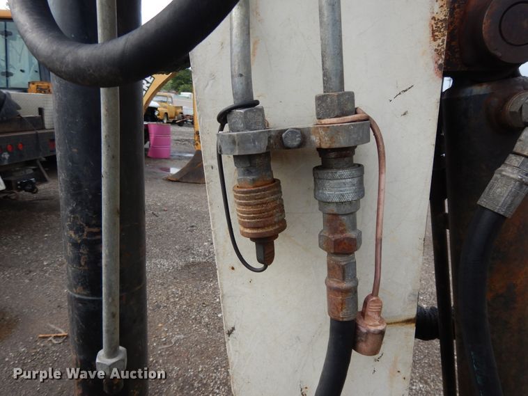 image for item DF5173 2006 Terex HR16  mini excavator