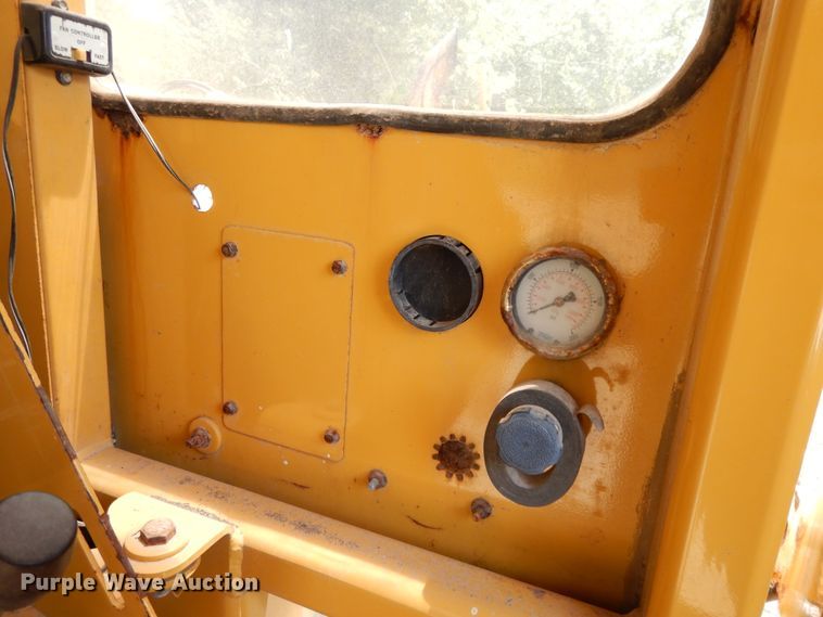 image for item DF5174 2000 Vermeer T655  trencher