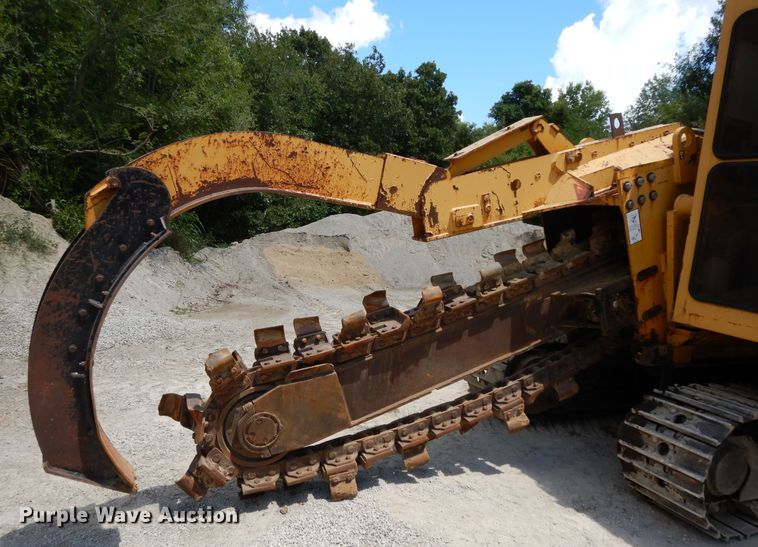 image for item DF5174 2000 Vermeer T655  trencher