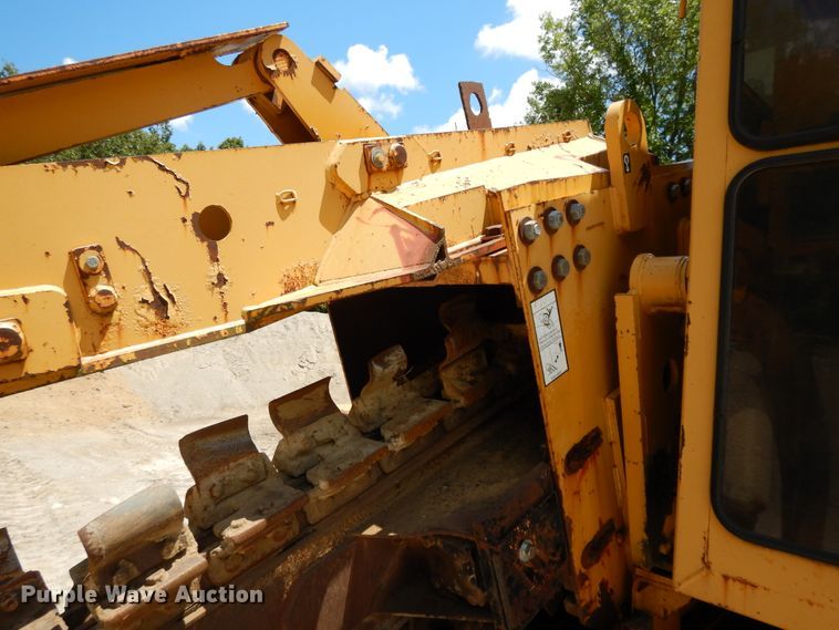 image for item DF5174 2000 Vermeer T655  trencher