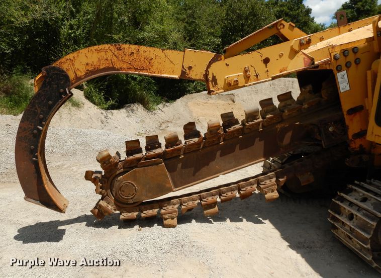 image for item DF5174 2000 Vermeer T655  trencher