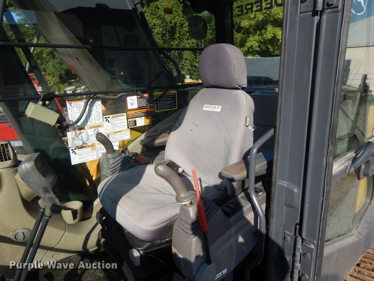 image for item DF5206 2008 John Deere 350D LC  excavator