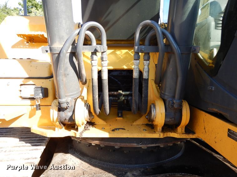 image for item DF5206 2008 John Deere 350D LC  excavator