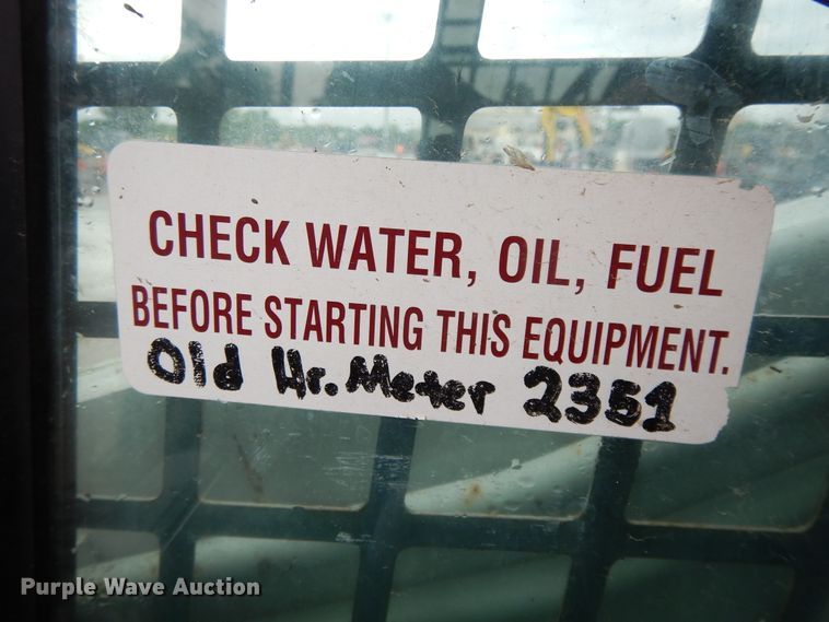 image for item DF5215 2007 Takeuchi TL130  skid steer loader