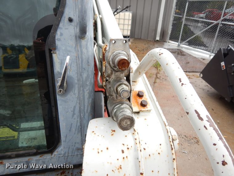 image for item DF5215 2007 Takeuchi TL130  skid steer loader