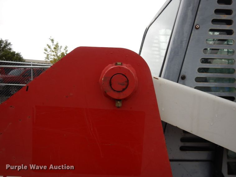 image for item DF5215 2007 Takeuchi TL130  skid steer loader