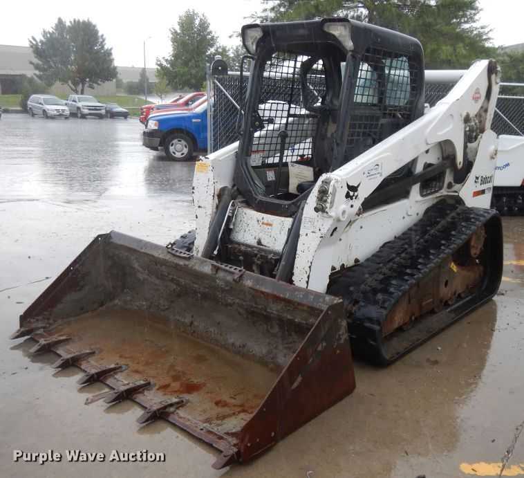 image for item DF5218 2015 Bobcat T750  tracked skid steer loader