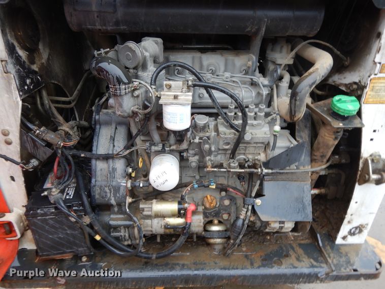 image for item DF5218 2015 Bobcat T750  tracked skid steer loader