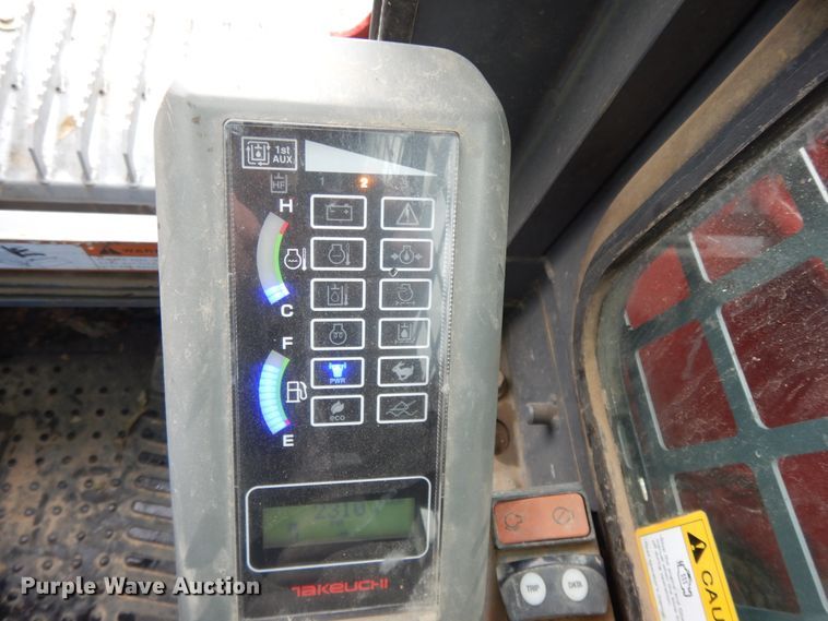 image for item DF5220 2015 Takeuchi TL8  tracked skid steer loader