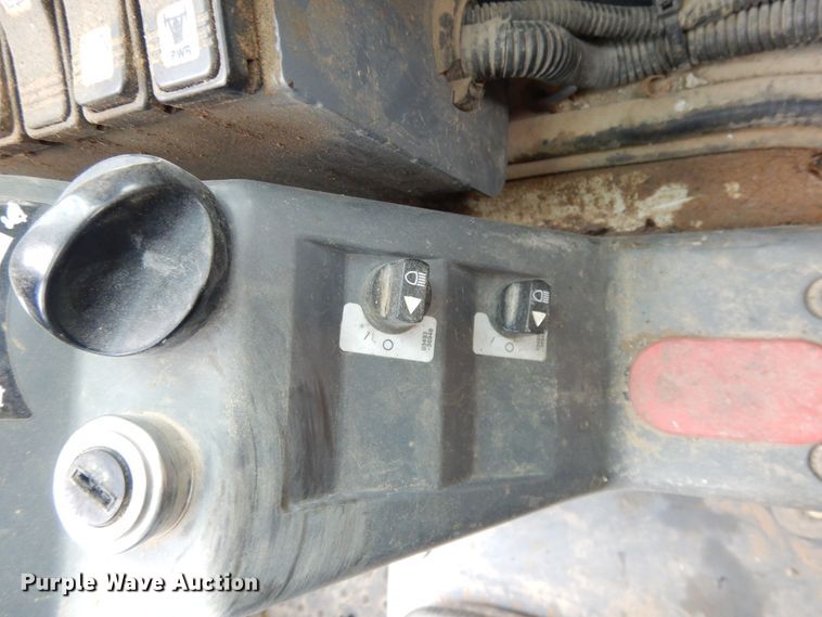 image for item DF5220 2015 Takeuchi TL8  tracked skid steer loader