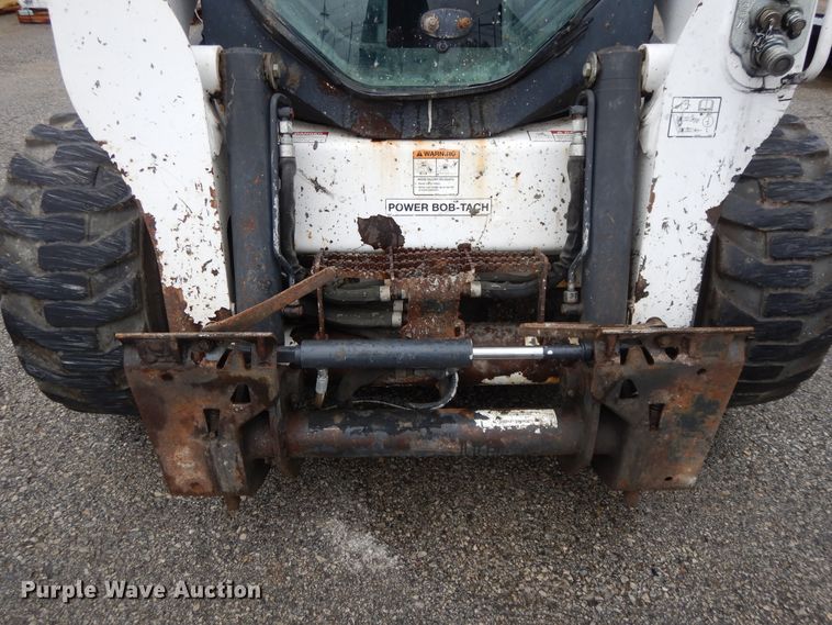 image for item DF5223 2010 Bobcat S650  skid steer loader