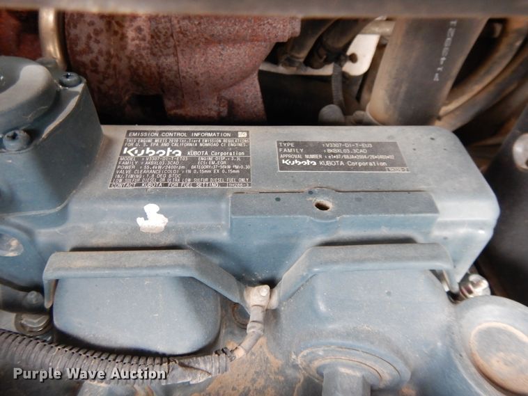 image for item DF5223 2010 Bobcat S650  skid steer loader