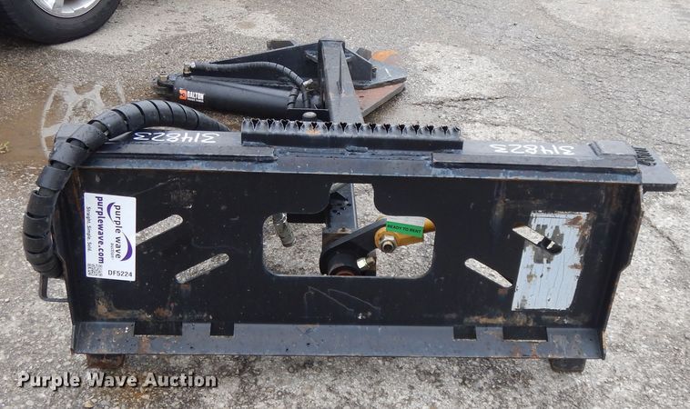 image for item DF5224 2017 Sidney skid steer tree shear