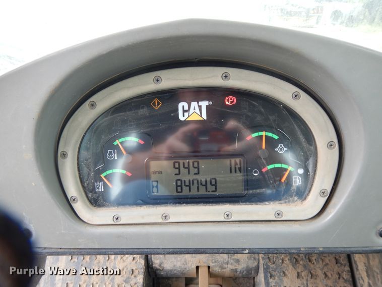 image for item DF5225 2008 Caterpillar 963D  track loader