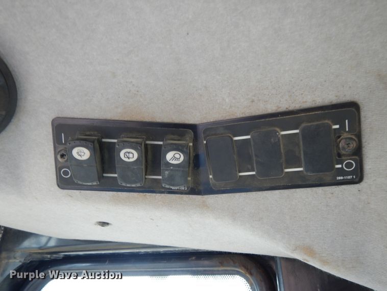 image for item DF5225 2008 Caterpillar 963D  track loader