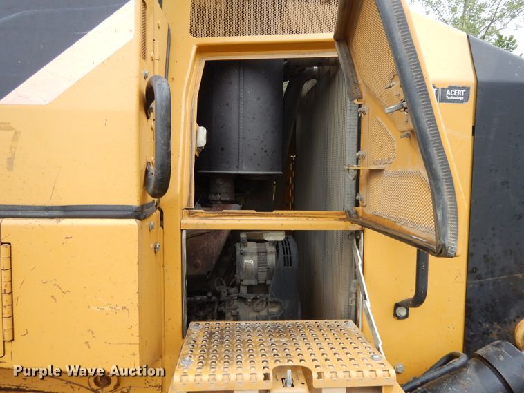 image for item DF5225 2008 Caterpillar 963D  track loader