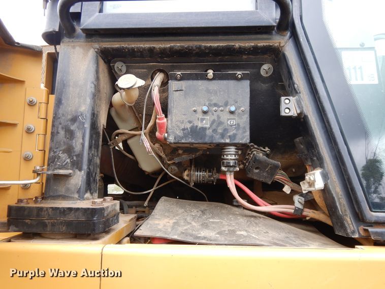 image for item DF5225 2008 Caterpillar 963D  track loader