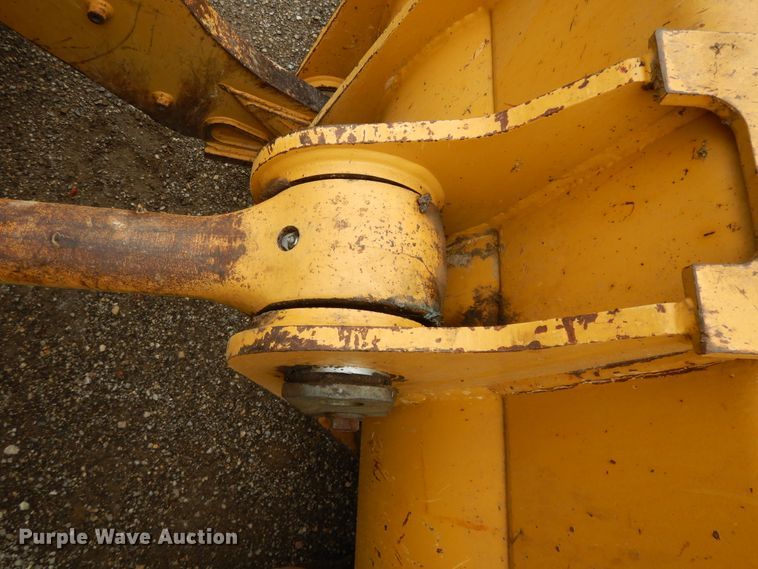 image for item DF5225 2008 Caterpillar 963D  track loader