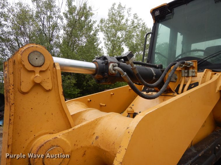 image for item DF5225 2008 Caterpillar 963D  track loader