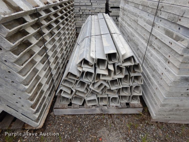image for item DF5226 Aluminum concrete forms