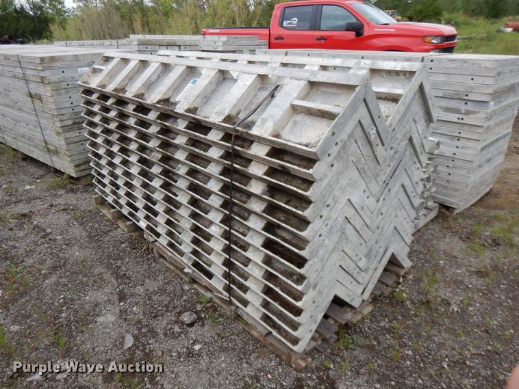 image for item DF5226 Aluminum concrete forms