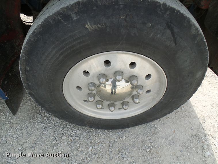 image for item DG1954 1992 Peterbilt 378  dump truck