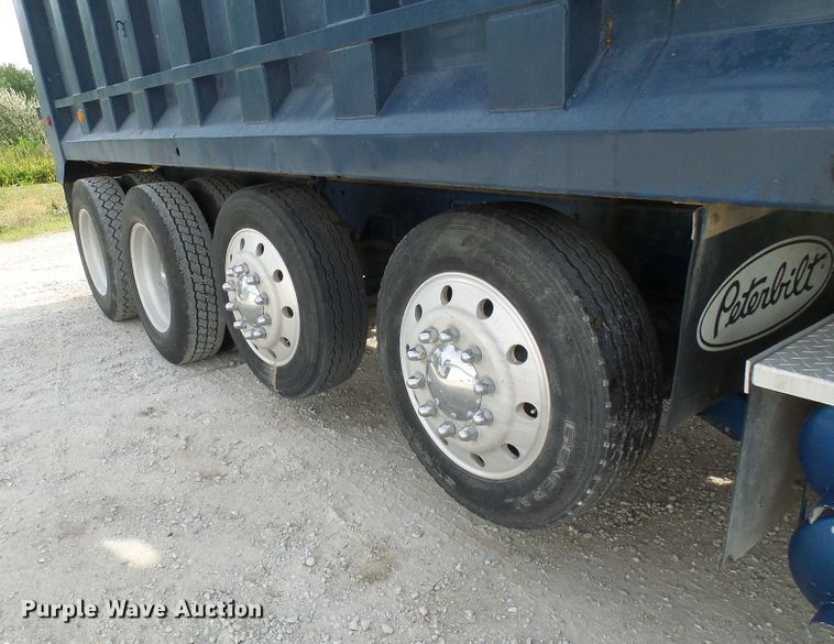 image for item DG1954 1992 Peterbilt 378  dump truck