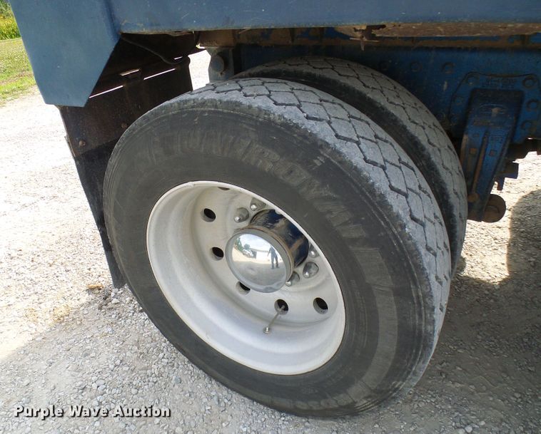 image for item DG1954 1992 Peterbilt 378  dump truck