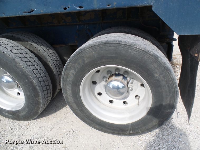 image for item DG1954 1992 Peterbilt 378  dump truck