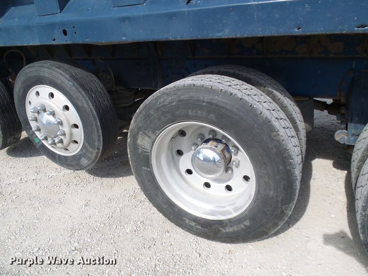 image for item DG1954 1992 Peterbilt 378  dump truck