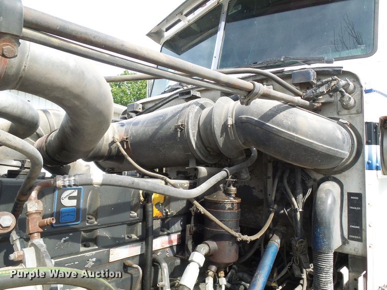 image for item DG1954 1992 Peterbilt 378  dump truck