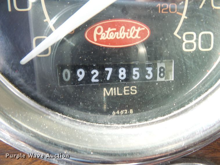 image for item DG1954 1992 Peterbilt 378  dump truck