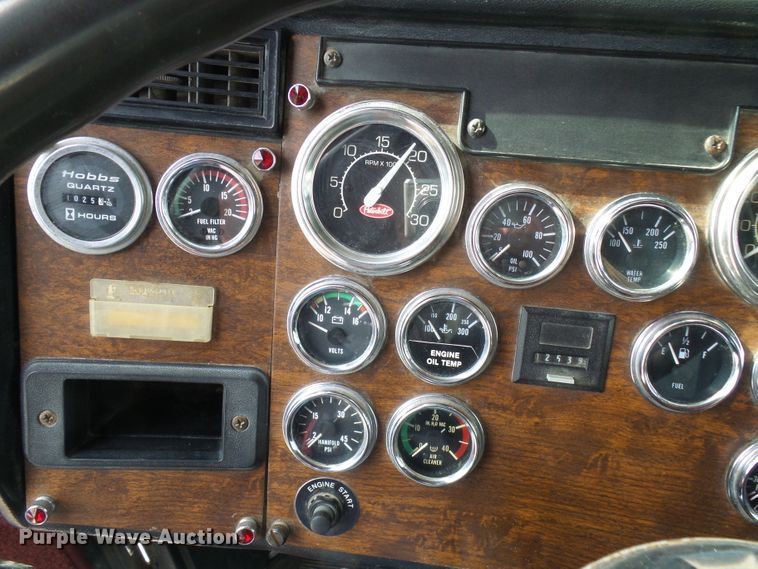 image for item DG1954 1992 Peterbilt 378  dump truck