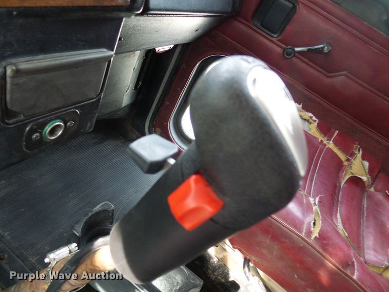 image for item DG1954 1992 Peterbilt 378  dump truck