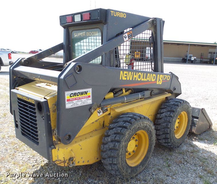 image for item DG1964 2000 New Holland LS170  skid steer loader