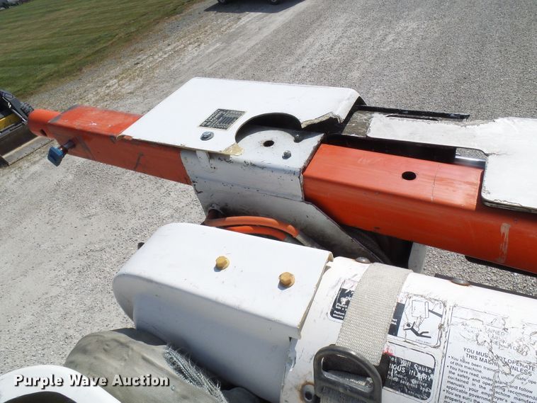 image for item DG1965 1997 International 4800  bucket truck