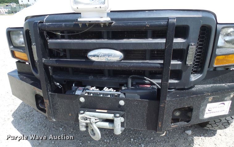 image for item DG1968 2006 Ford F550 Super Duty  bucket truck