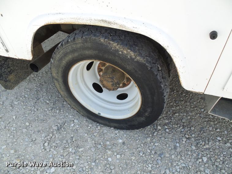 image for item DG1968 2006 Ford F550 Super Duty  bucket truck