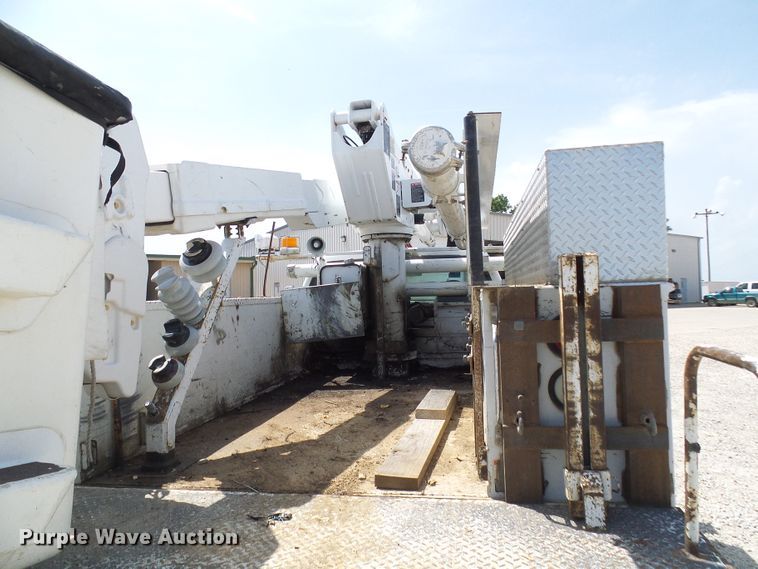 image for item DG1968 2006 Ford F550 Super Duty  bucket truck