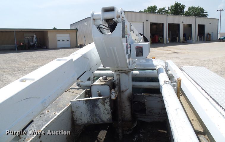 image for item DG1968 2006 Ford F550 Super Duty  bucket truck