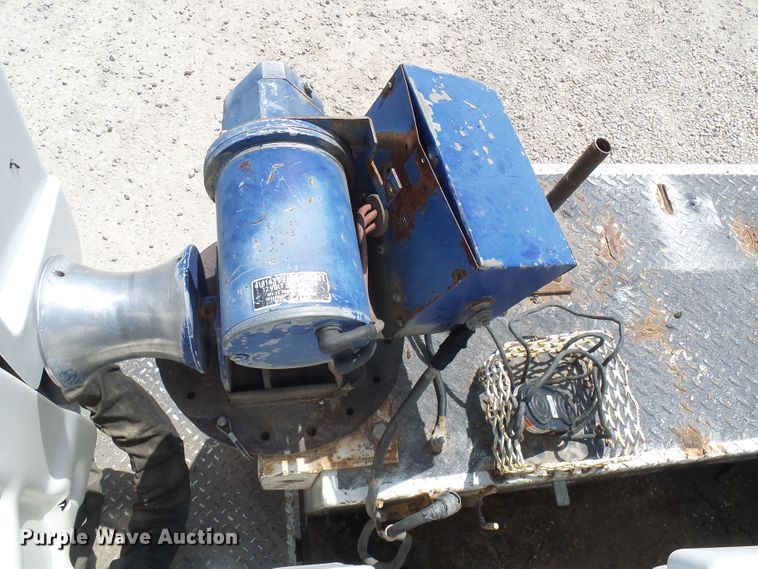 image for item DG1968 2006 Ford F550 Super Duty  bucket truck