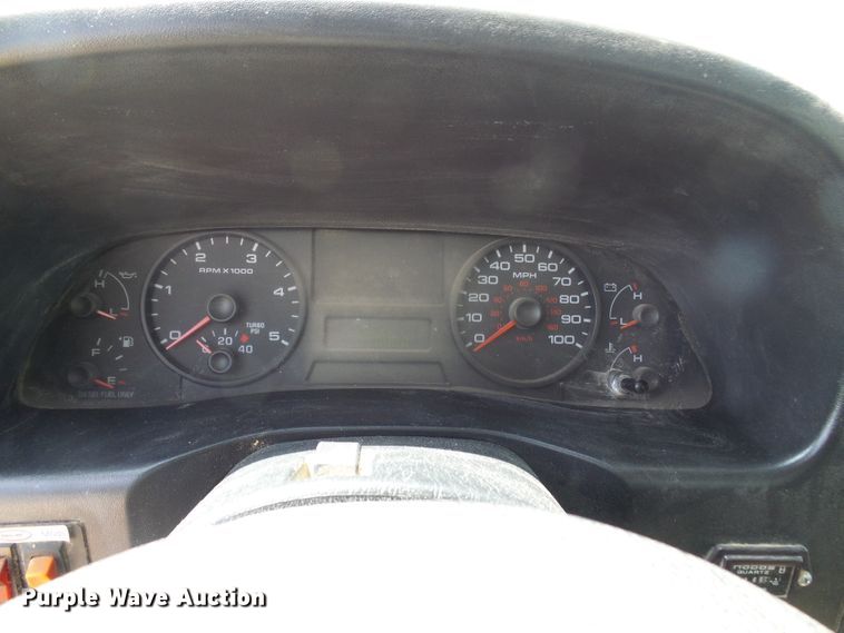 image for item DG1968 2006 Ford F550 Super Duty  bucket truck