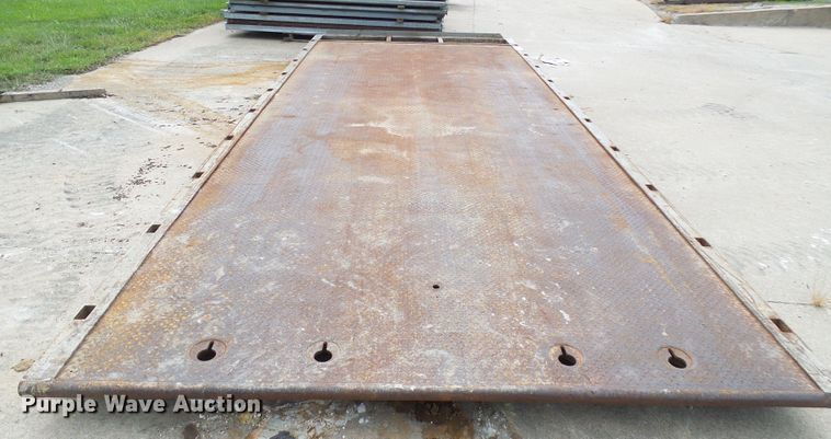 image for item DG1984 Rollback bed