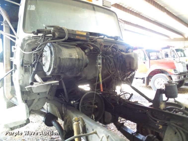 image for item DG1987 1995 Ford LT8000  dump truck