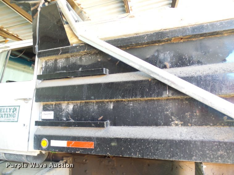 image for item DG1987 1995 Ford LT8000  dump truck